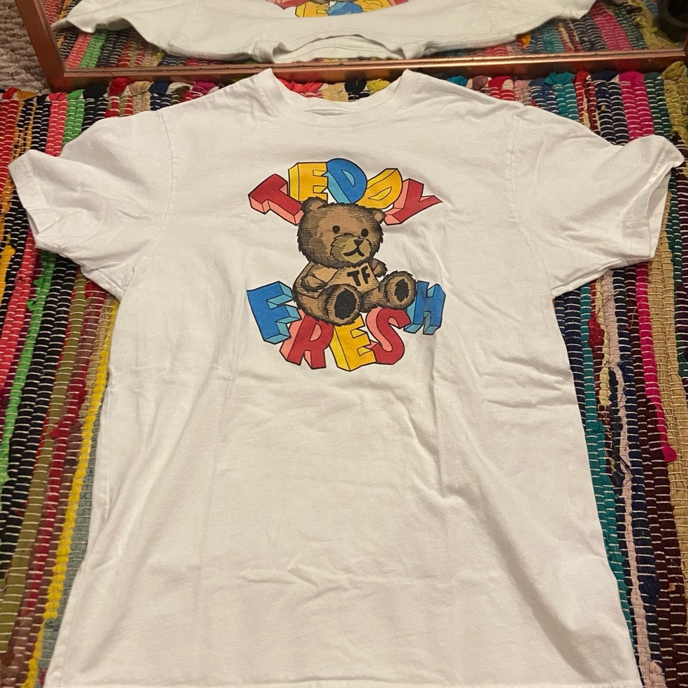 White teddy fresh t shirt